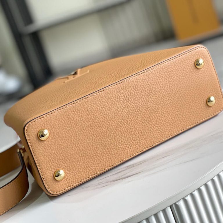 LV  Capucines MM
