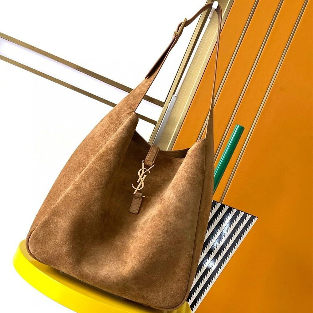 ysl le 5 À 7 S*pple suede larg