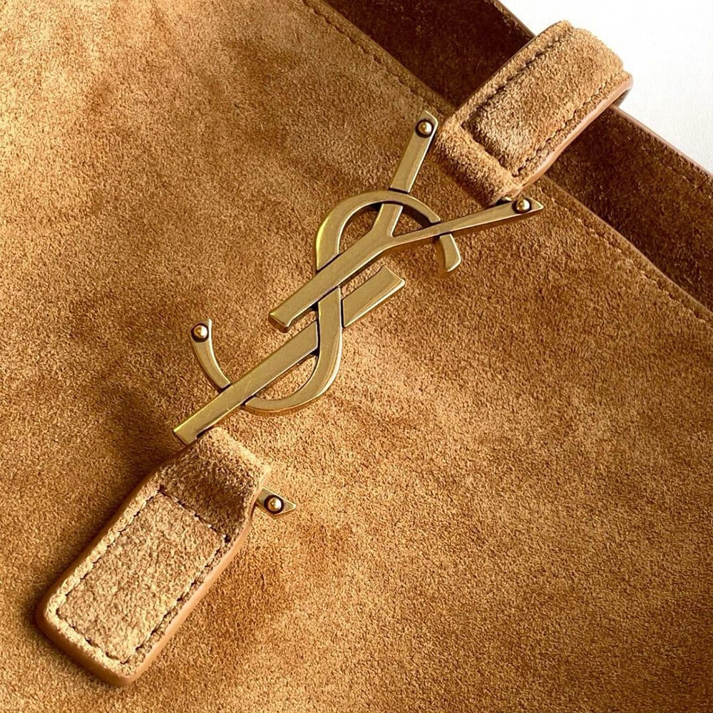 ysl le 5 À 7 S*pple suede larg