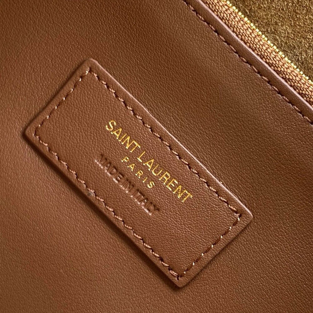 ysl le 5 À 7 S*pple suede larg